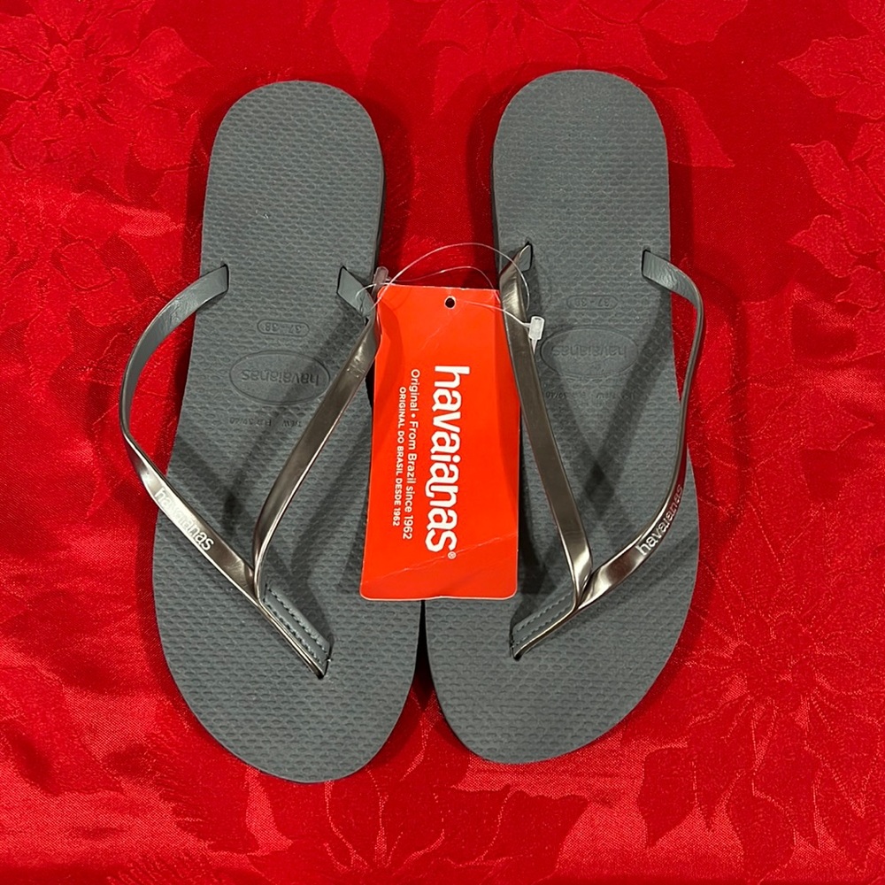 Havaianas Flip Flops - Grey Sole/Silver Straps - Never worn